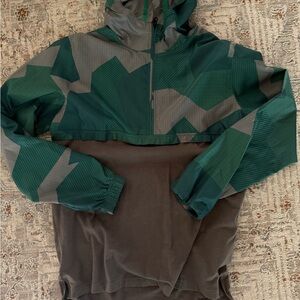 Under Armour Green and Gray Windbreaker